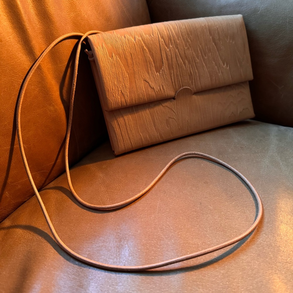 i rose Japan leather wood grain seamless mini clutch bag shoulder crossbody